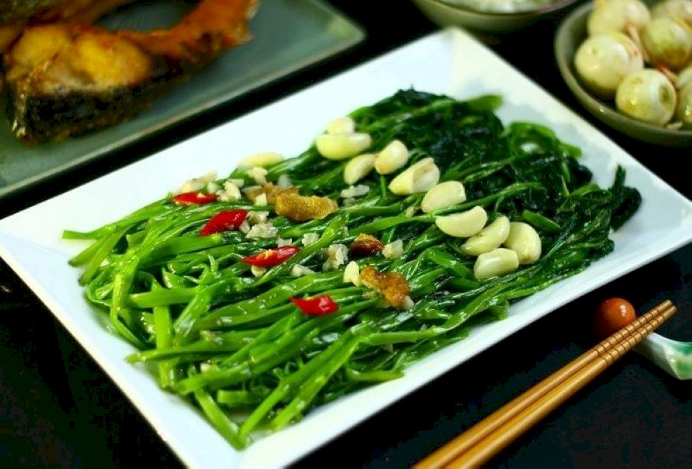 Morning glory is a popular side dish in street stalls and family-style eateries